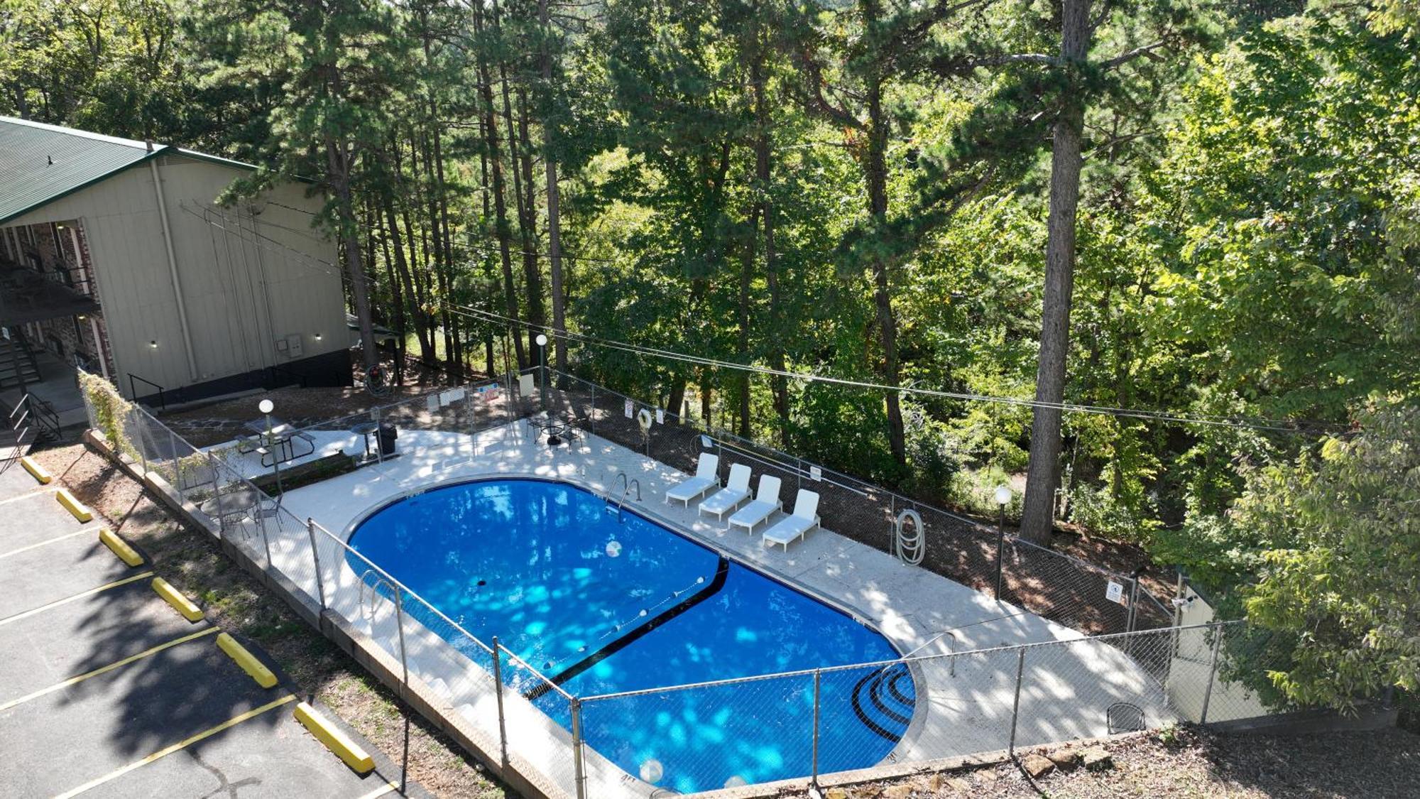 Traveler'S Inn Eureka Springs Exterior photo